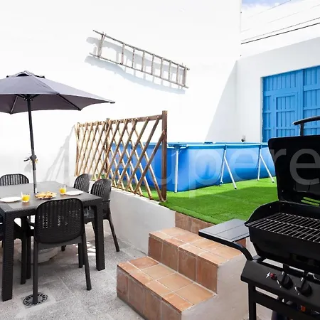 Sommerhaus Mit Pool In Der Altstadt Holiday home *